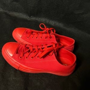 Red Converse All Stars - Sz 7
